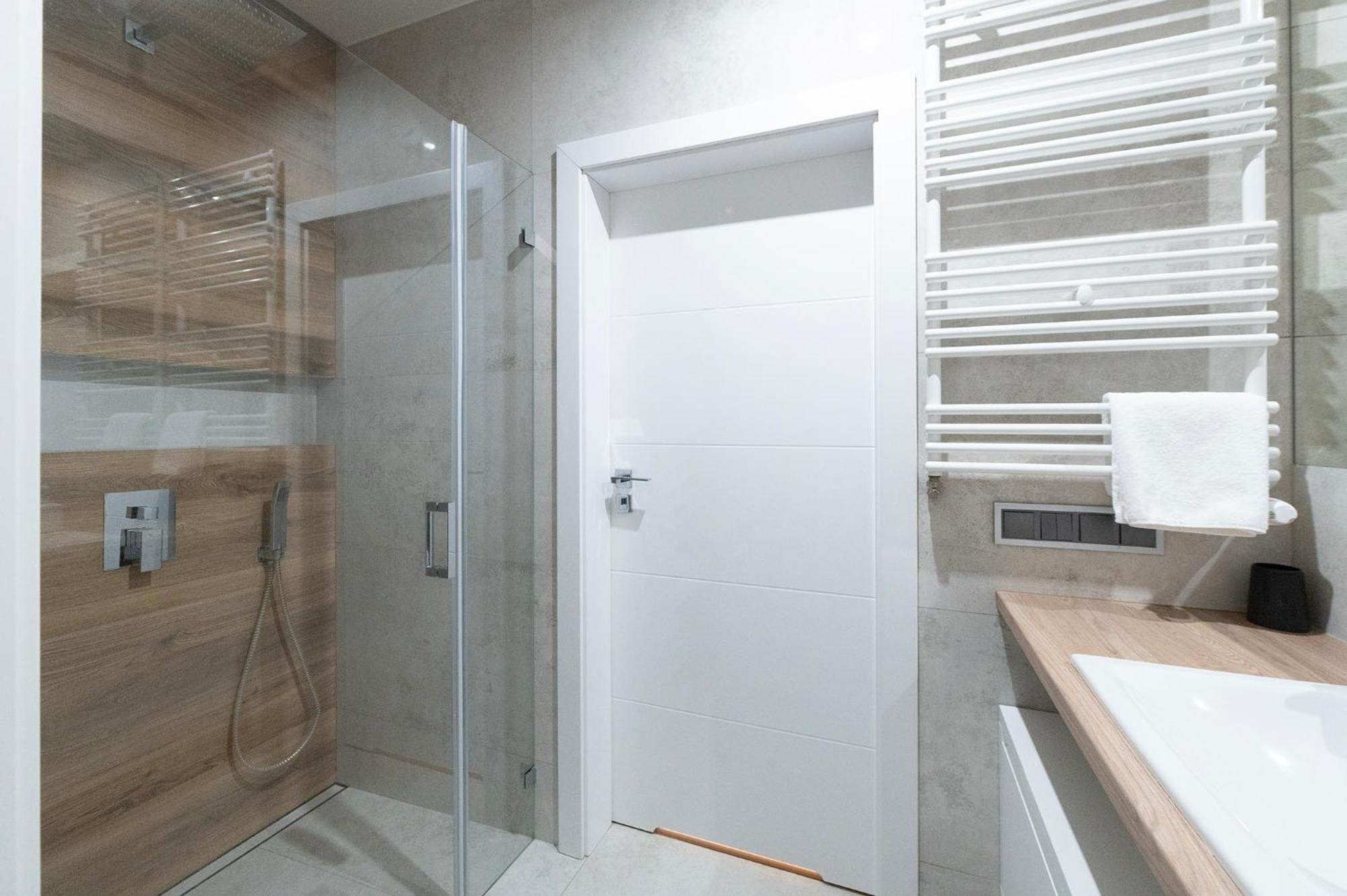 Very Stylish&secure Penthouse -free Parking